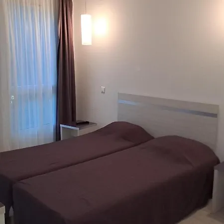 Studio Confortable Au Centre De Apartment